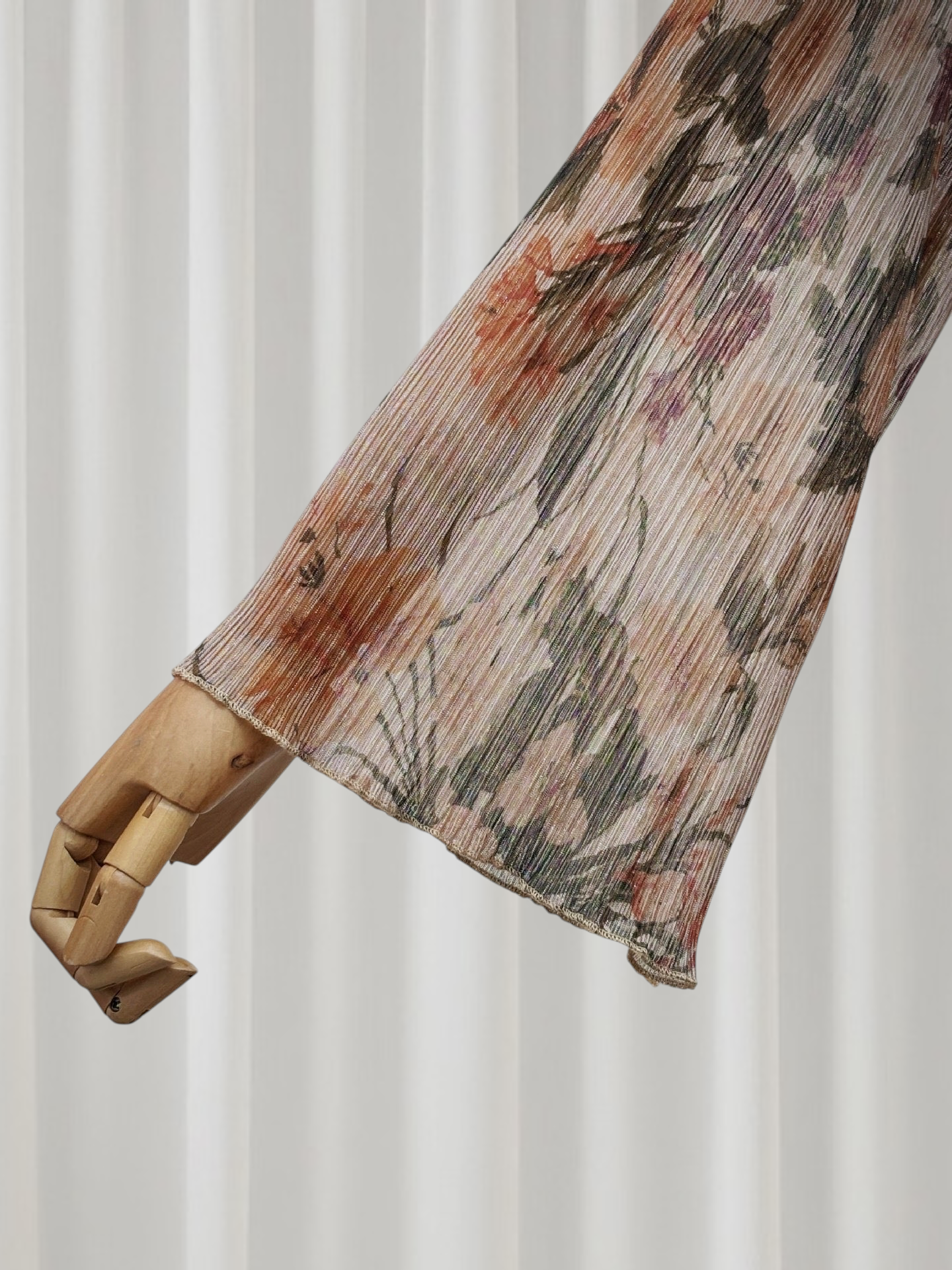 The Layan Pleated Abaya (EG155)
