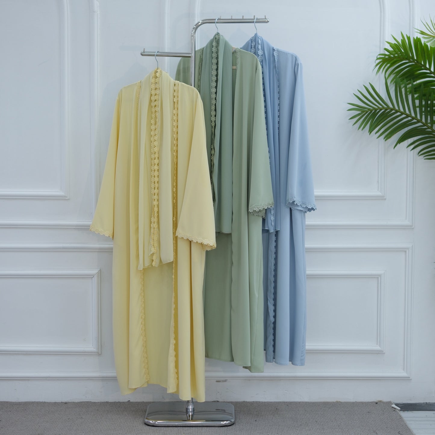 The Bloom Abaya Couture 
(EG137)