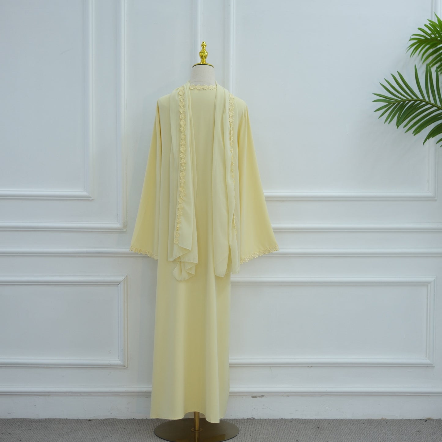 The Bloom Abaya Couture 
(EG137)