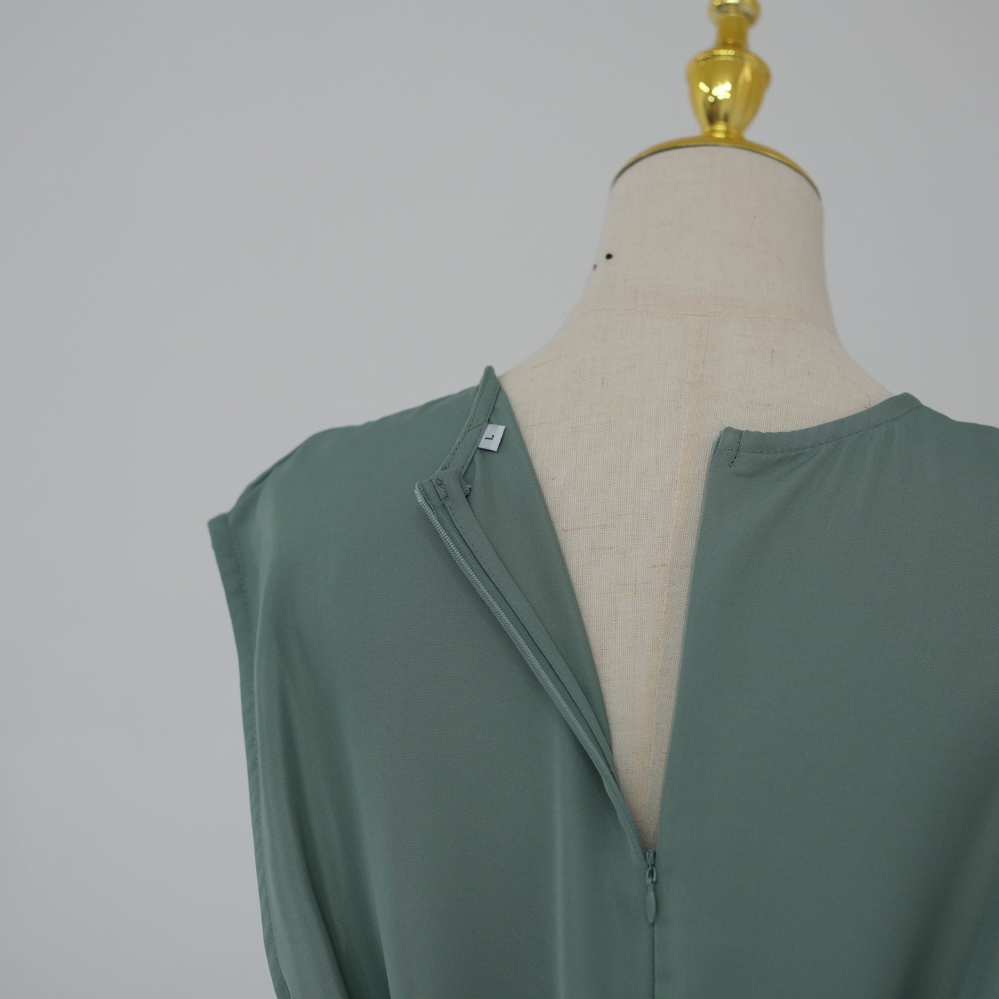 The Fleur Lace Abaya (EG140)