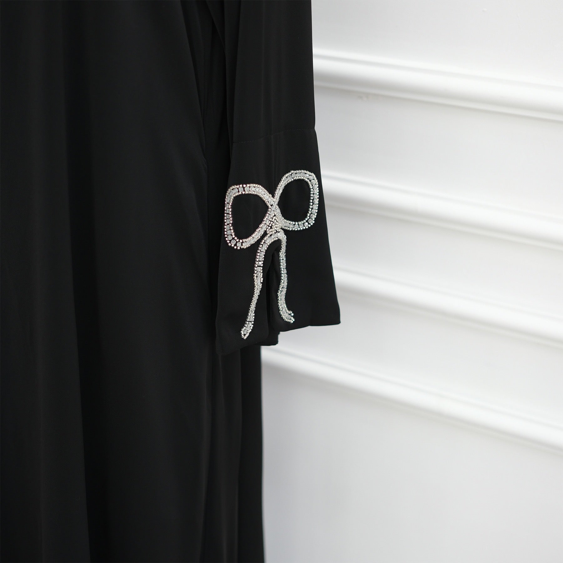 Cherry Fawn Handcrafted Silver Bow Sleeves Abaya (EG124) - Elara Global