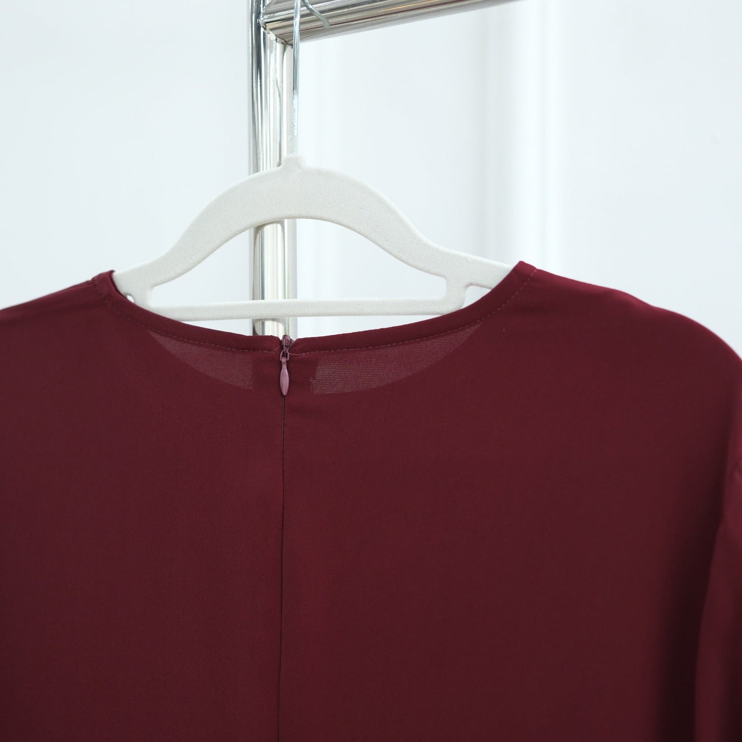 Cherry Fawn Handcrafted Silver Bow Sleeves Abaya (EG124) - Elara Global