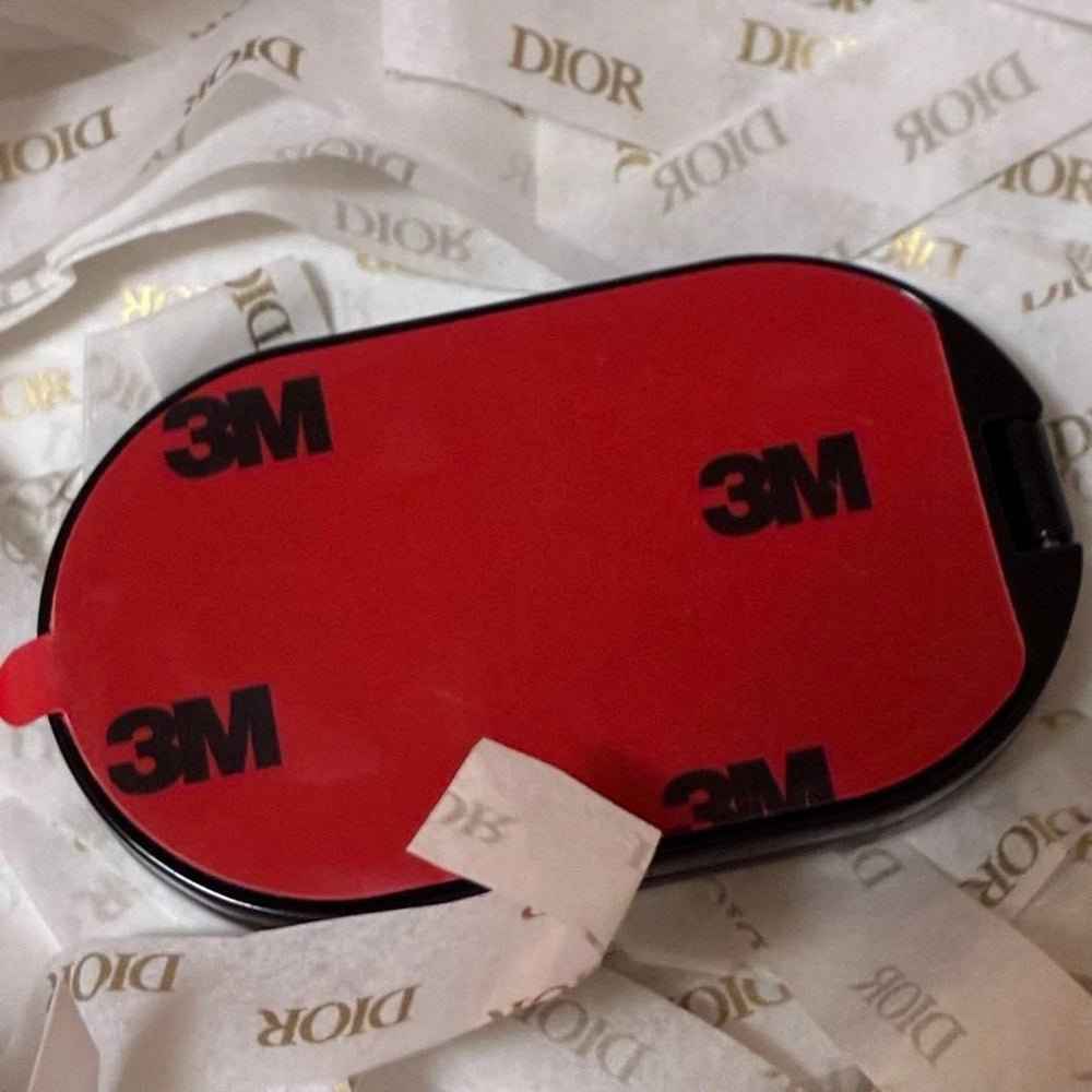 DIOR Beauty CD Logo Phone Ring Holder – Dual Mirror