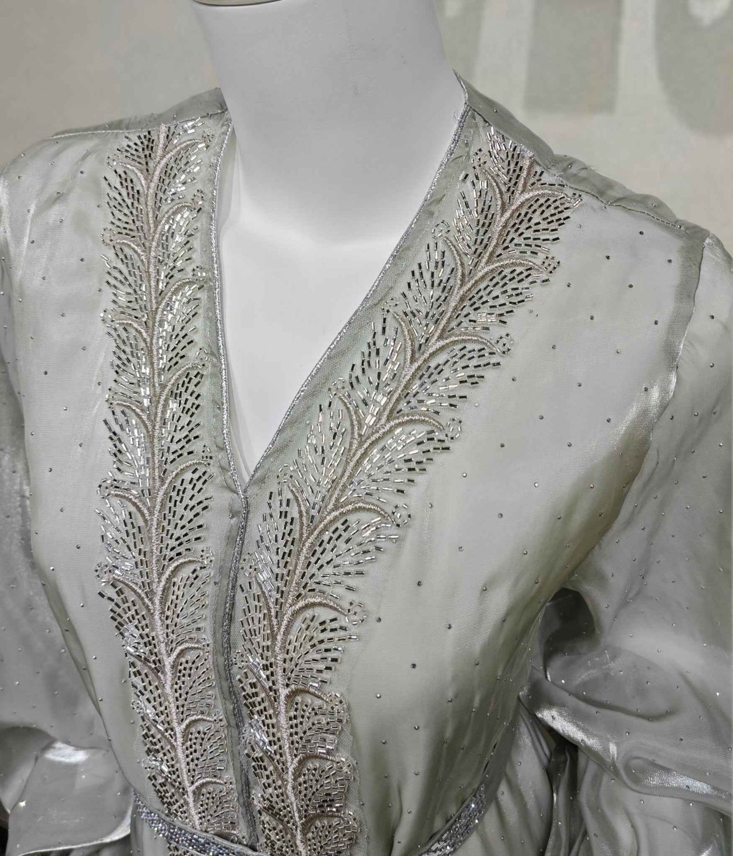 Ethereal rhinestoned Arabic Hand - Embroidered 2 - piece Set - Elara Global