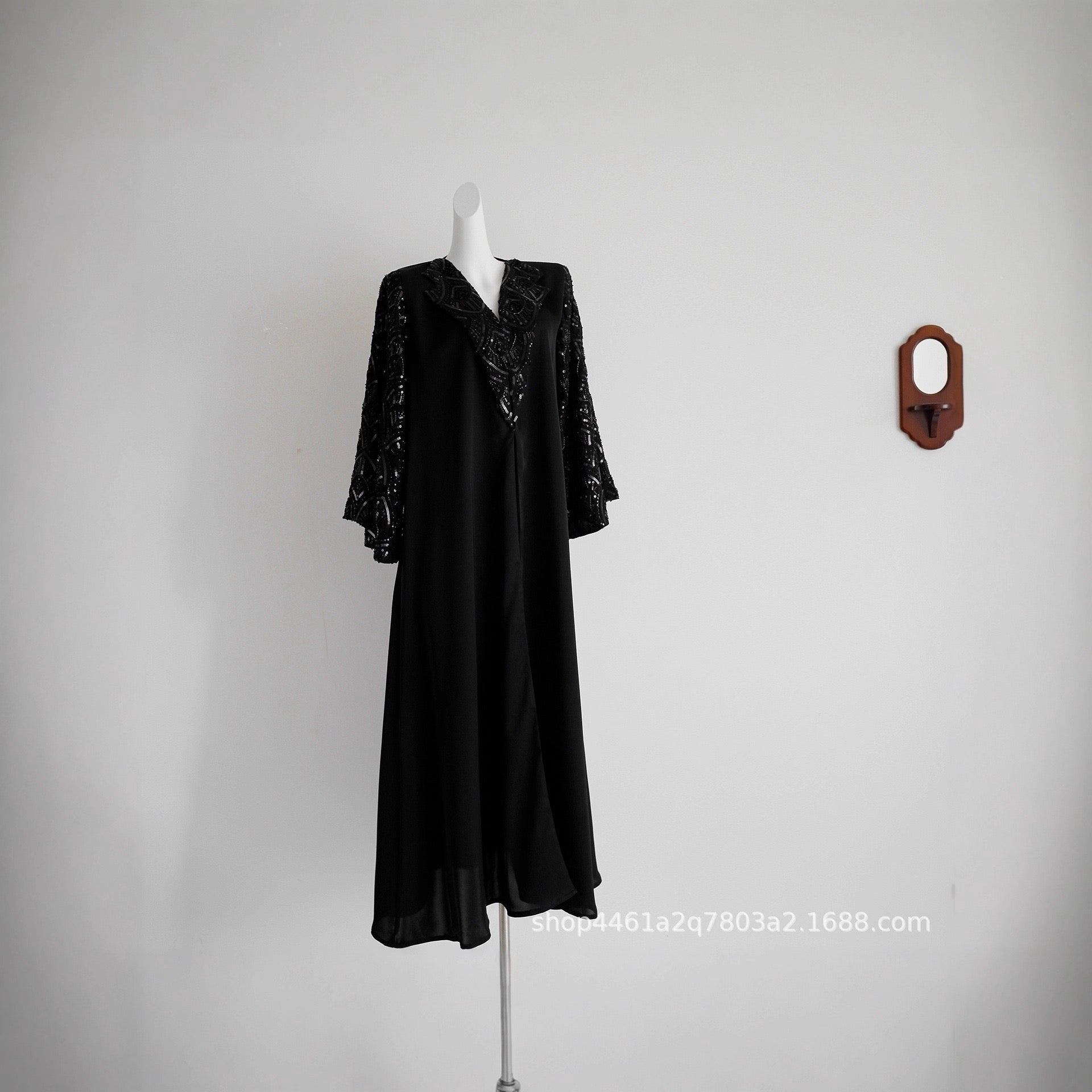 Handmade Beaded Luxury Abaya With Hijab (EG111) - Elara Global