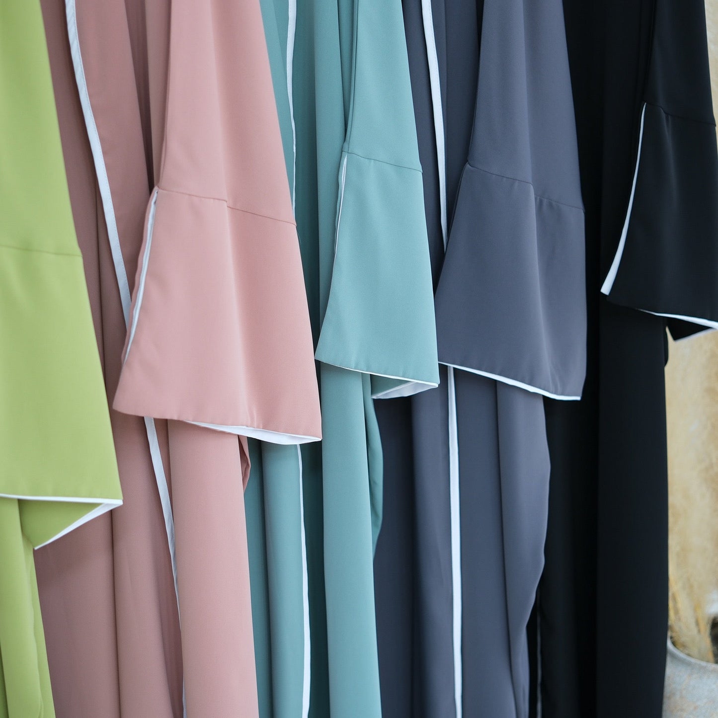 Piping Abaya With Split Sleeves(EG128) - Elara Global