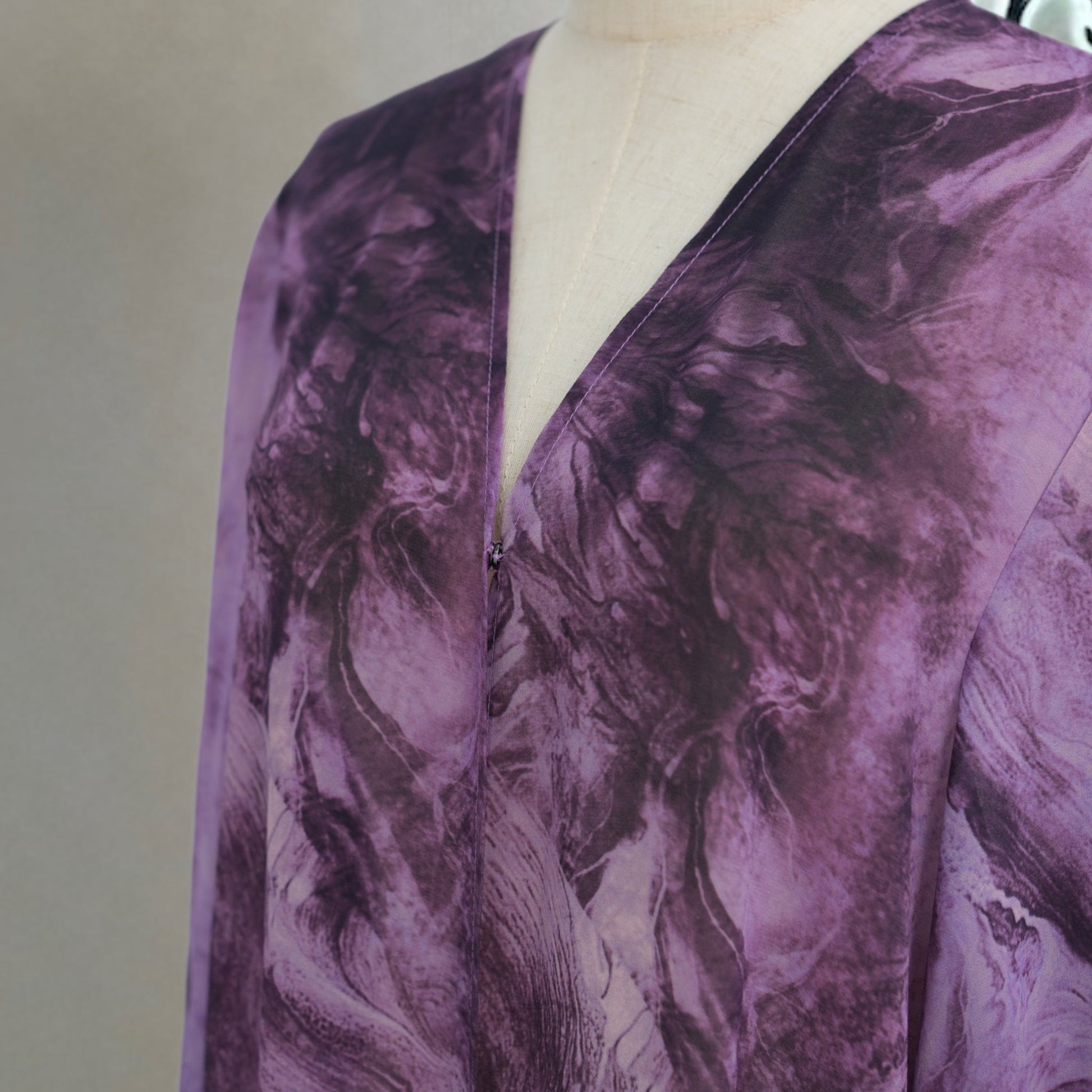 Printed Cardigan & Abaya Collection | Modest Luxury Loungewear, Feather Print Robes (EG127) - Elara Global