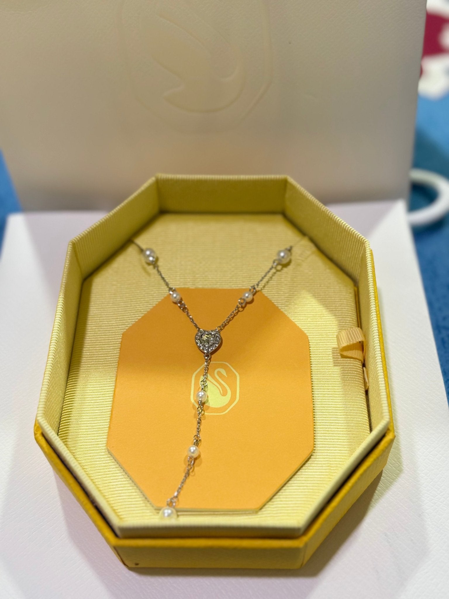 Swarovski Y necklace Mixed cuts, Crystal pearl, Heart, White, Rhodium plated - Elara Global